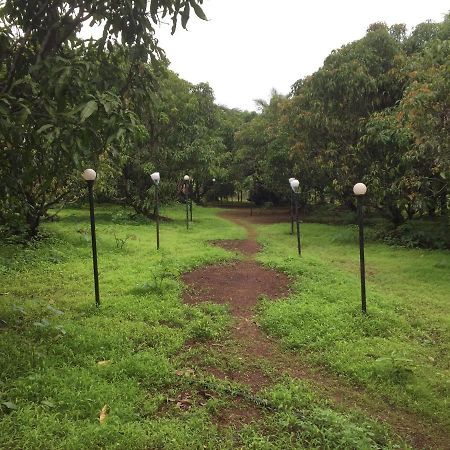 Misty Woods Eco Cottages Harihareshwar Eksteriør billede
